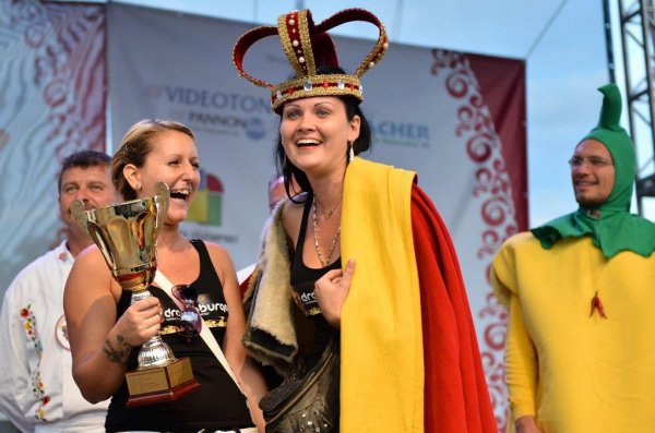 Képgaléria a vigasságról